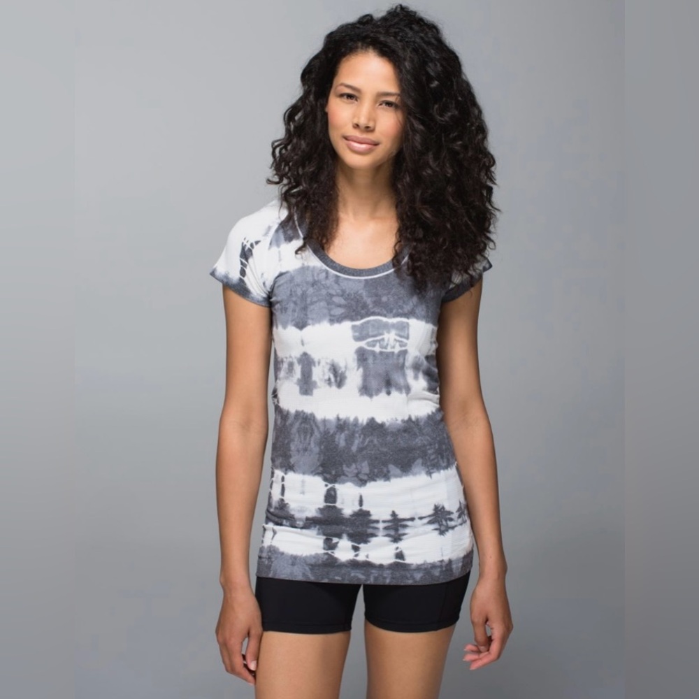 Lululemon Run: Swiftly Tech Short Sleeve Scoop *Tie Dye 6